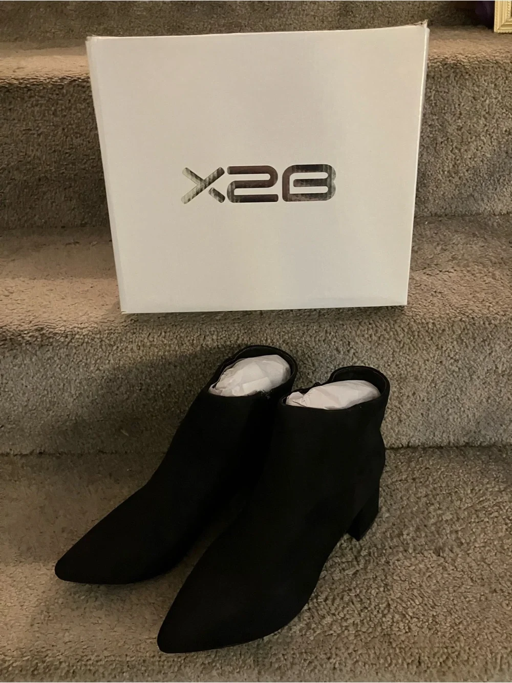 NWB X2B NESSA 1 FAUX SUEDE POINTED TOE BLOCK HEEL ANKLE BOOTS VEGAN SIZE 10